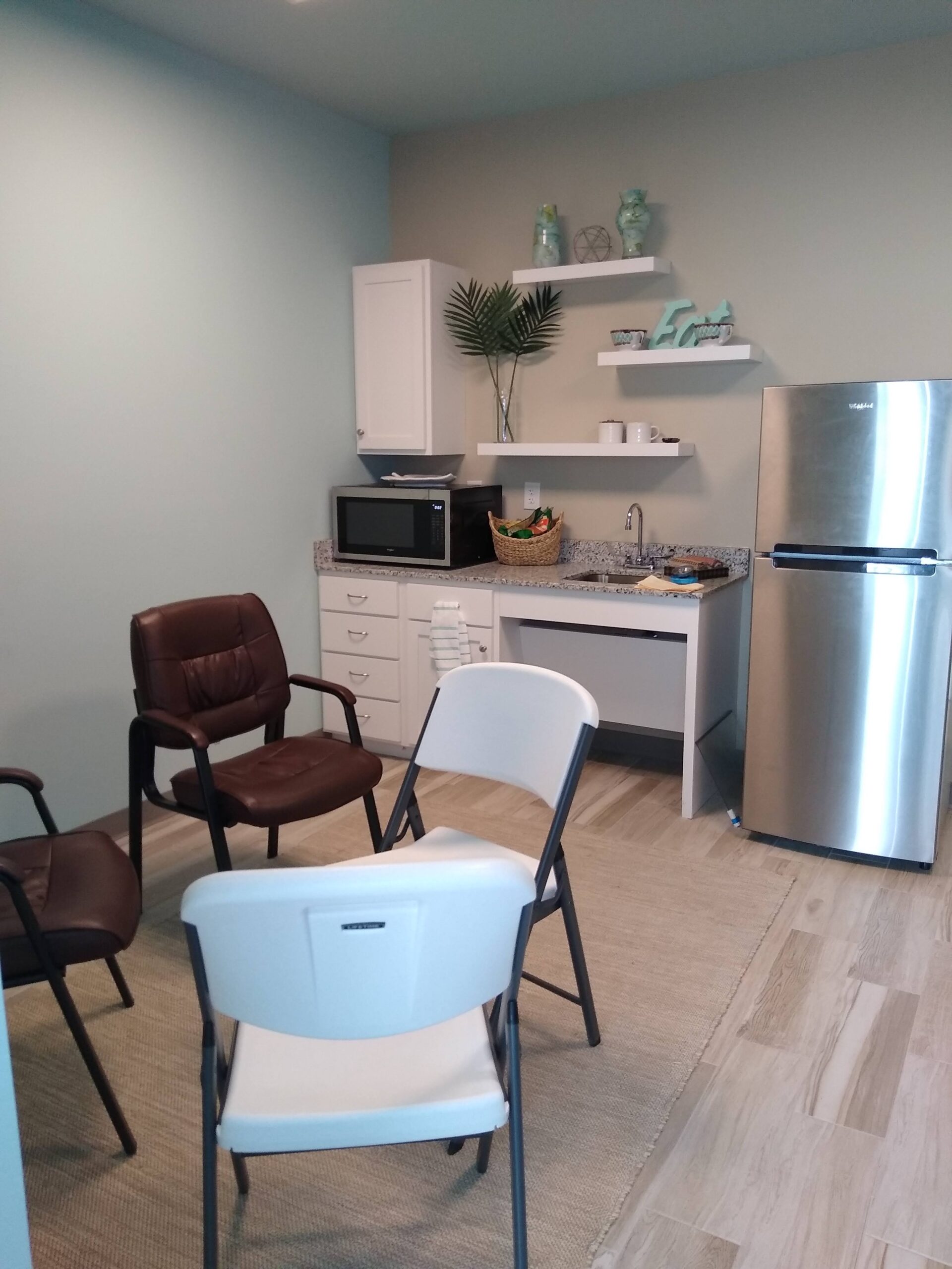 Kitchenette and sitting chairs